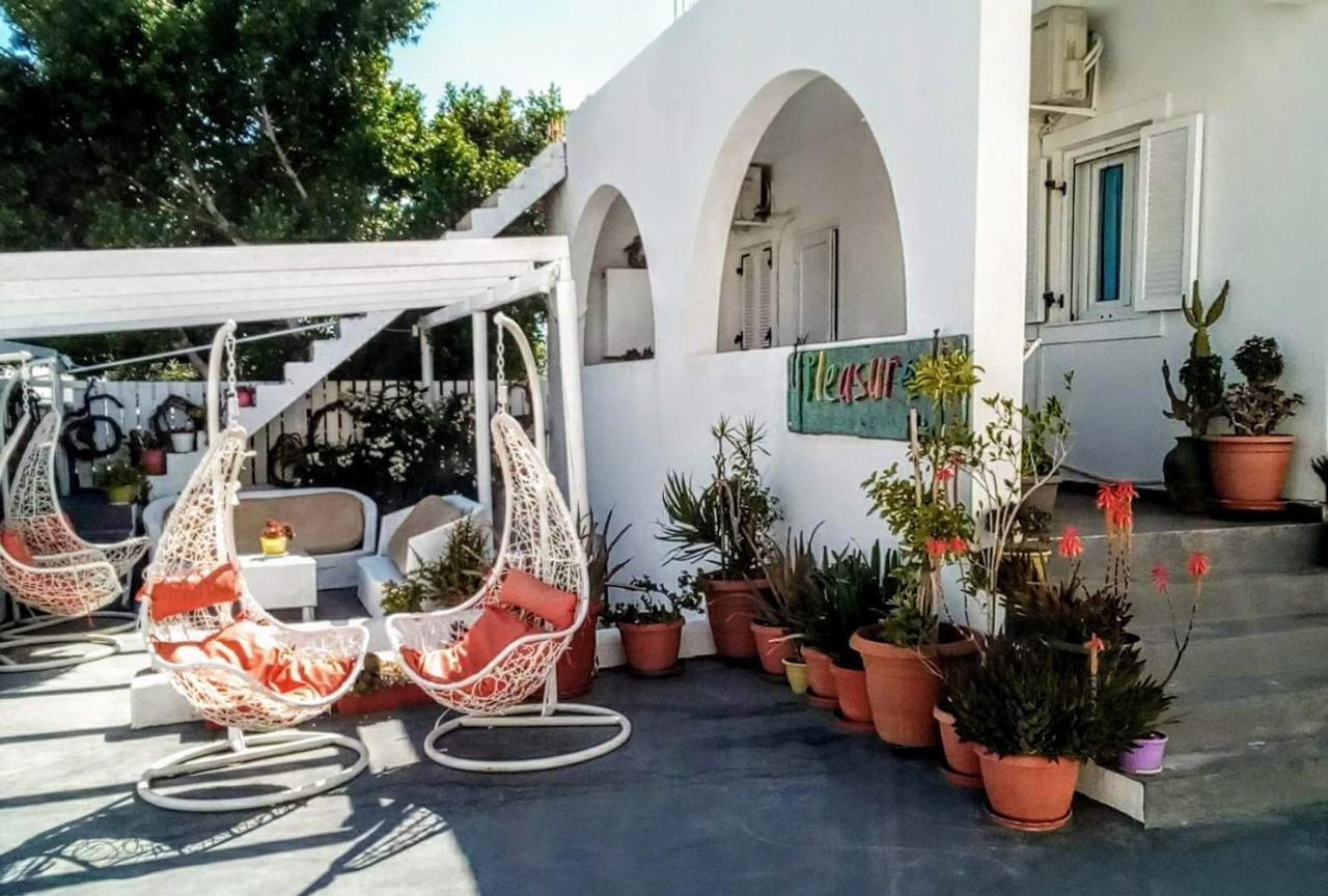 Pleasure Seaside Rooms Perissa (Santorini) Exterior foto