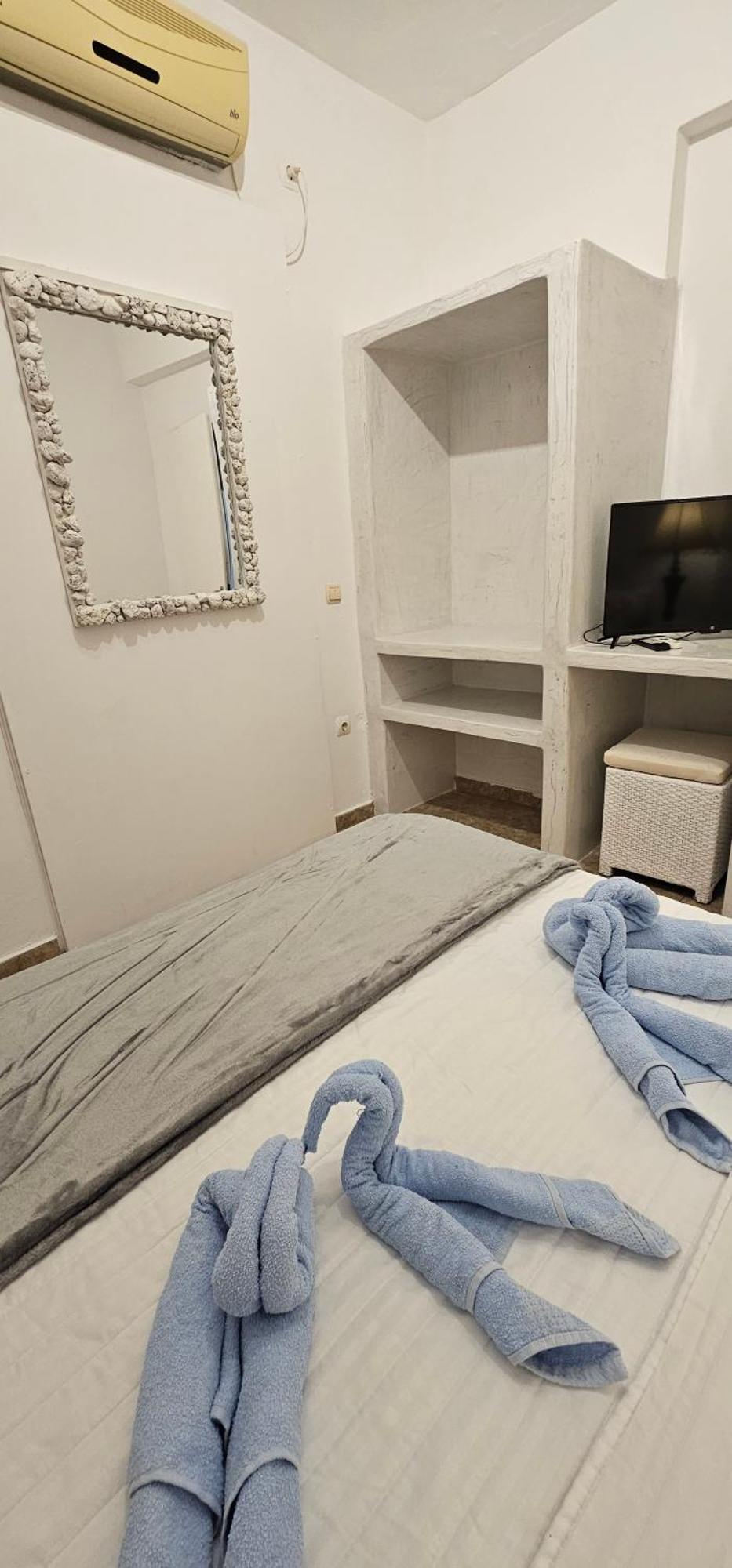 Pleasure Seaside Rooms Perissa (Santorini) Exterior foto